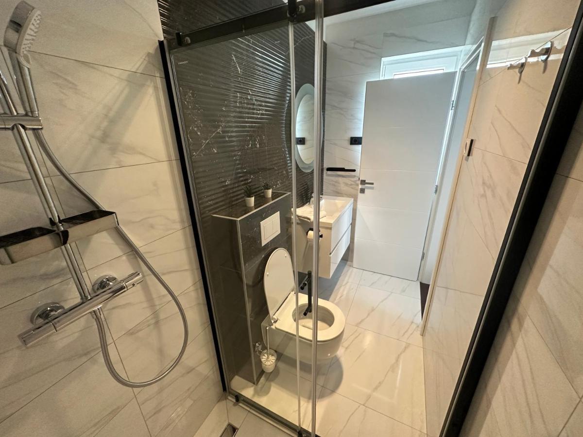 Apartments Pina Kornic Phòng bức ảnh